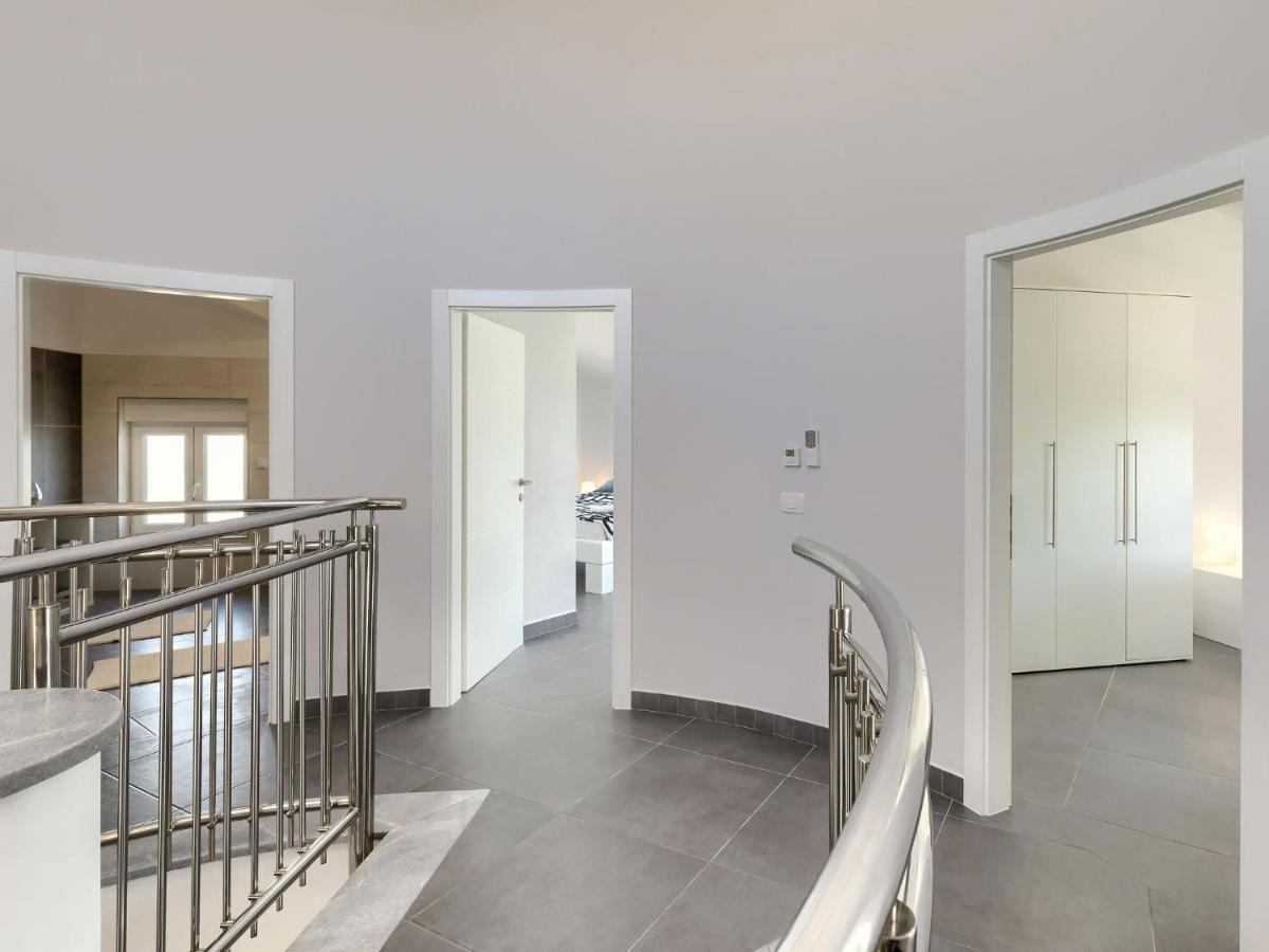 Holiday Home Villa Gocci By Interhome Kmeti Exterior foto