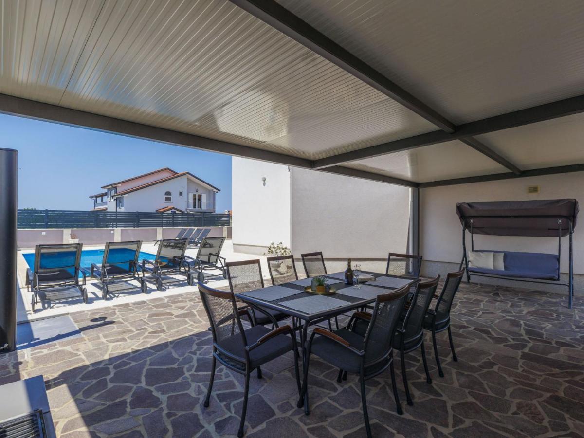 Holiday Home Villa Gocci By Interhome Kmeti Exterior foto